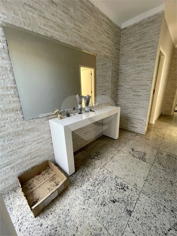 Casa à venda com 3 suítes em Jardim do Lago, Atibaia, SP