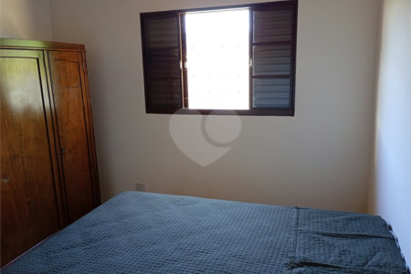 Casa Térrea à venda com 3 quartos em Guaxinduva, Atibaia, SP