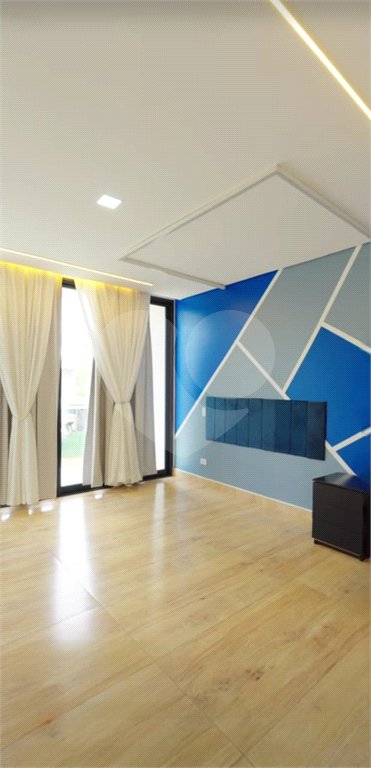 Casa à venda com 4 suítes no condomínio Figueira Garden, Atibaia - SP