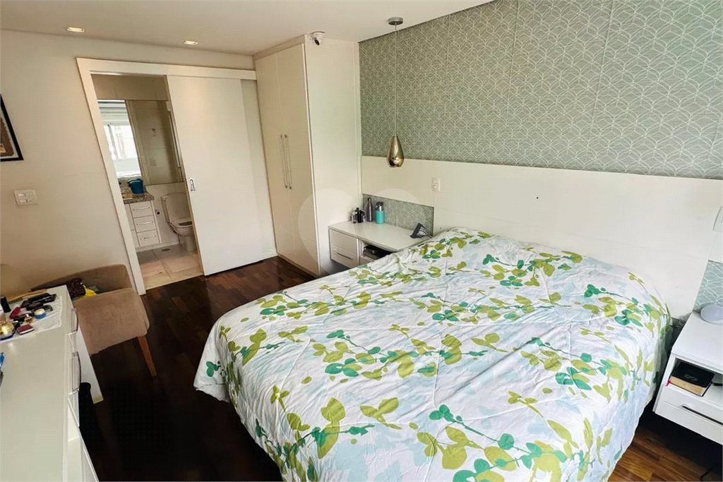 Apartamento à venda com 3 suítes em Vila Mariana, São Paulo, SP