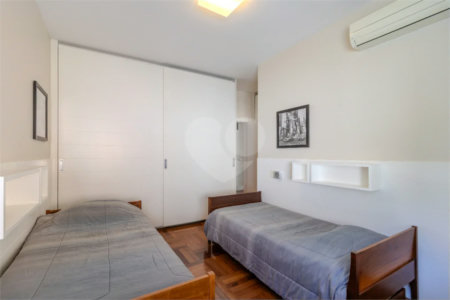 Casa à venda com 4 suítes no condomínio Laplace Spe, São Paulo - SP