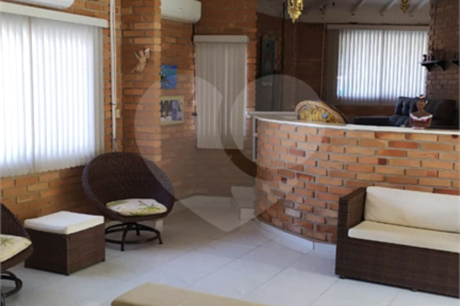 Casa Térrea à venda com 3 quartos, sendo 1 suíte, em Vila Atlântica, Caraguatatuba, SP