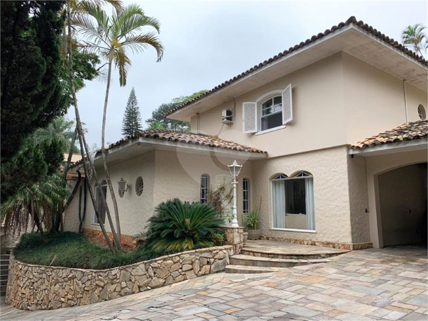 Casa à venda com 4 quartos, sendo 3 suítes,  em Fazenda Morumbi, São Paulo, SP