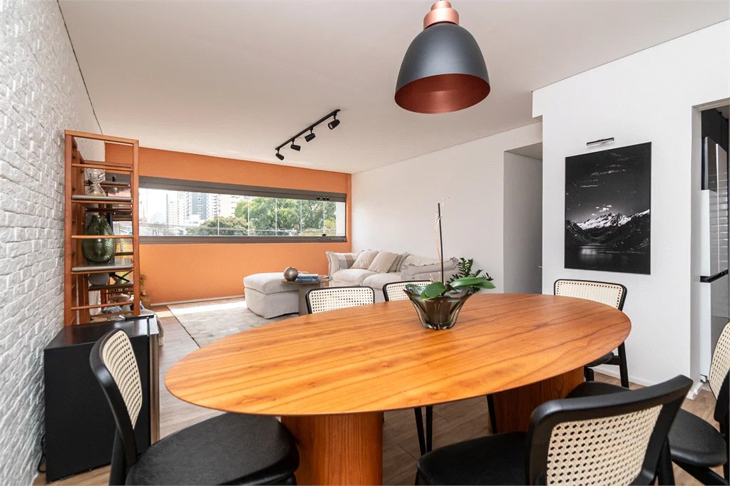 Apartamento à venda com 2 quartos, sendo 1 suíte, em Pinheiros, São Paulo, SP