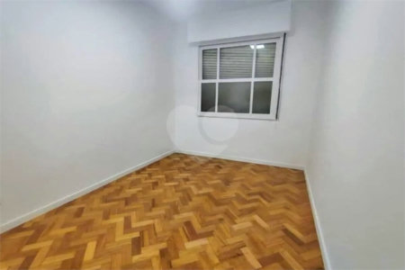 Apartamento à venda com 3 quartos, sendo 1 suíte,  em Copacabana, Rio de Janeiro, RJ