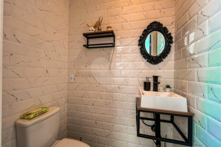 Casa à venda com 4 quartos, sendo 3 suítes,  no condomínio Vintage, Cotia - SP