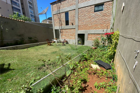 Sobrado à venda com 4 quartos, sendo 2 suítes, em Vila Maria Alta, São Paulo, SP
