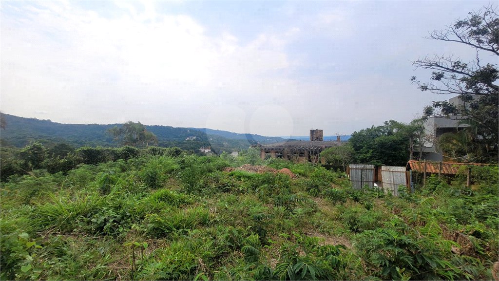 Terreno à venda no condomínio Alpes da Cantareira, Mairiporã - SP