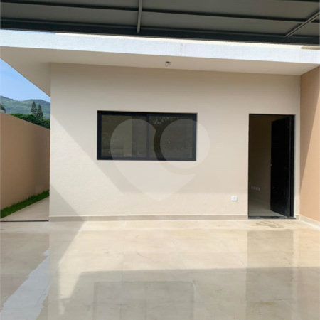 Casa à venda com 3 suítes em Vila Petrópolis, Atibaia, SP