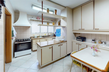 Apartamento à venda com 4 quartos, sendo 2 suítes, em Campo Belo, São Paulo, SP