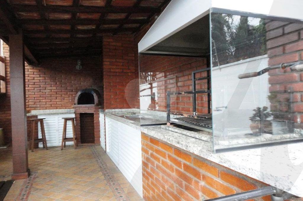 Casa à venda com 6 quartos, sendo 3 suítes, em Morumbi, São Paulo, SP
