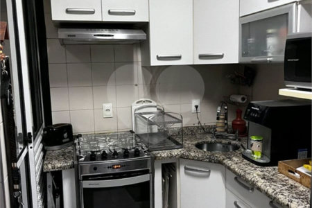 Casa à venda com 3 quartos, sendo 1 suíte,  no condomínio Liberty Village, São Paulo - SP