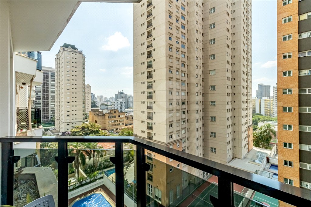 Apartamento à venda com 4 quartos, sendo 2 suítes, em Perdizes, São Paulo, SP