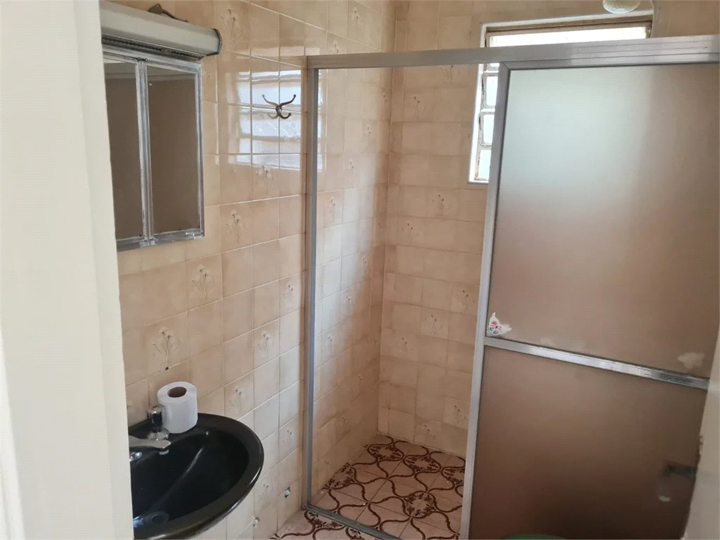 Sobrado à venda com 2 quartos, sendo 1 suíte, em Jardim Ivana, São Paulo, SP