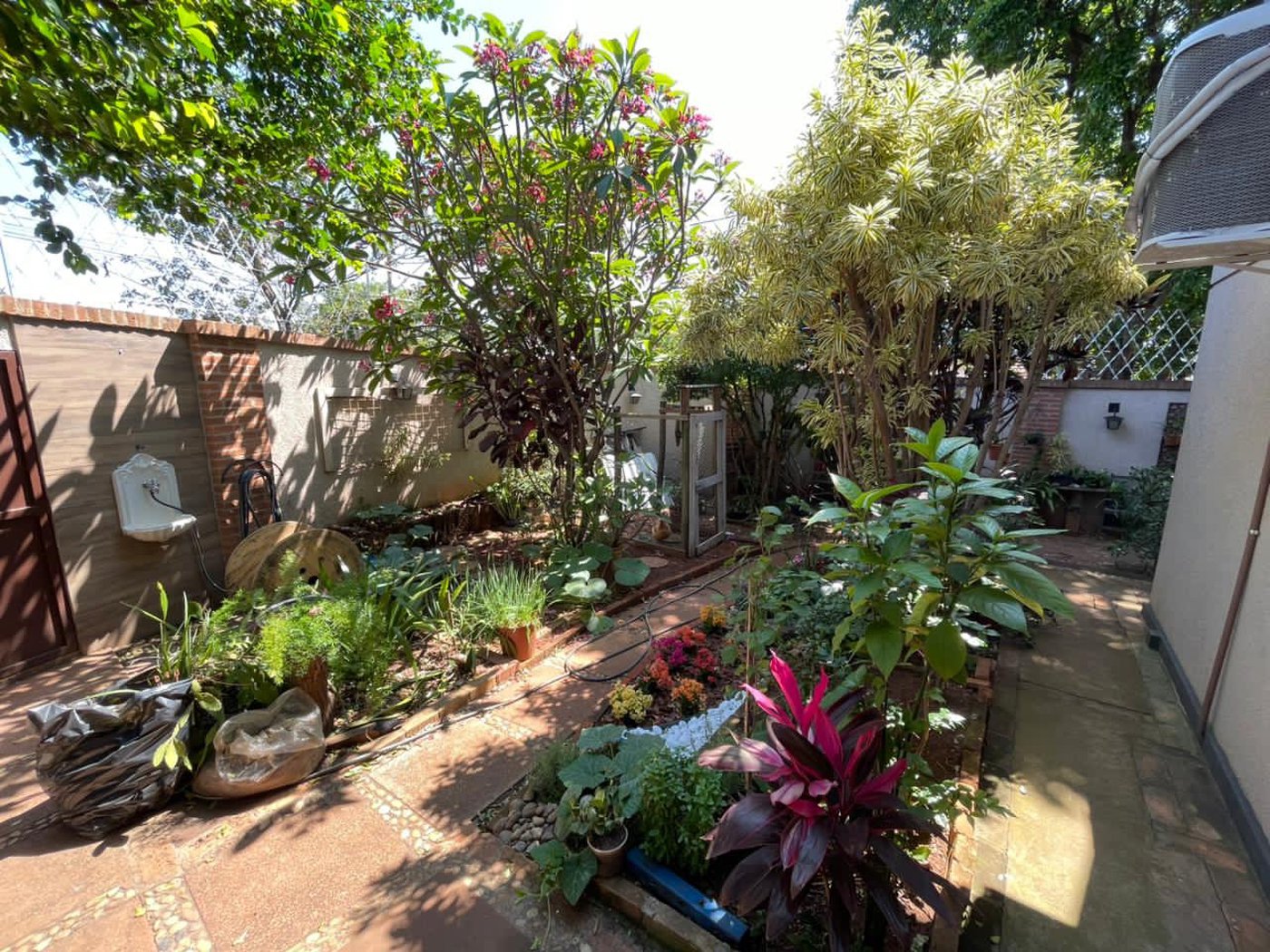 Casa à venda com 3 quartos, sendo 1 suíte, em Jardim Adelaide, Hortolândia, SP