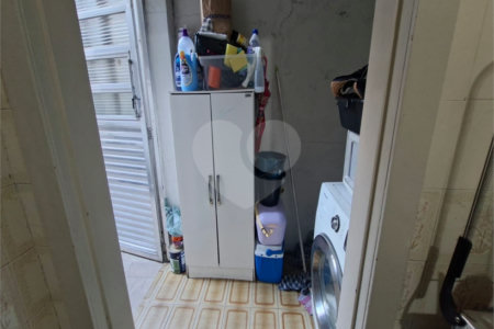 Casa Térrea à venda com 5 quartos, sendo 1 suíte, em Chora Menino, São Paulo, SP