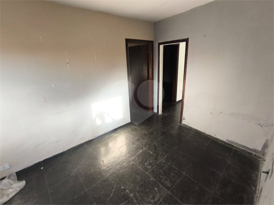 Casa à venda com 3 quartos em Jardim das Esmeraldas, São Paulo, SP