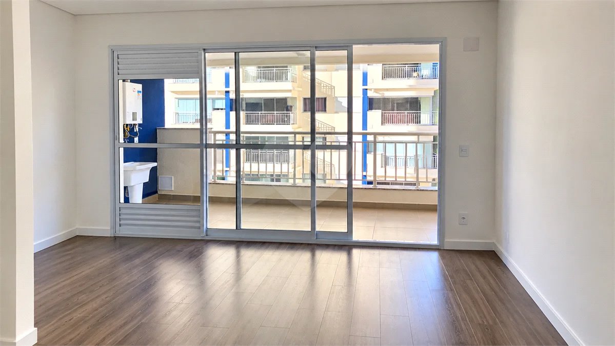 Apartamento para alugar com 3 quartos, sendo 1 suíte,  em Barueri, Barueri, SP
