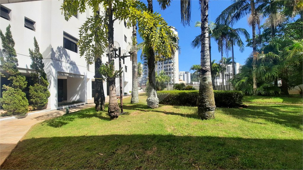 Apartamento à venda com 4 quartos, sendo 2 suítes, em Morumbi, São Paulo, SP