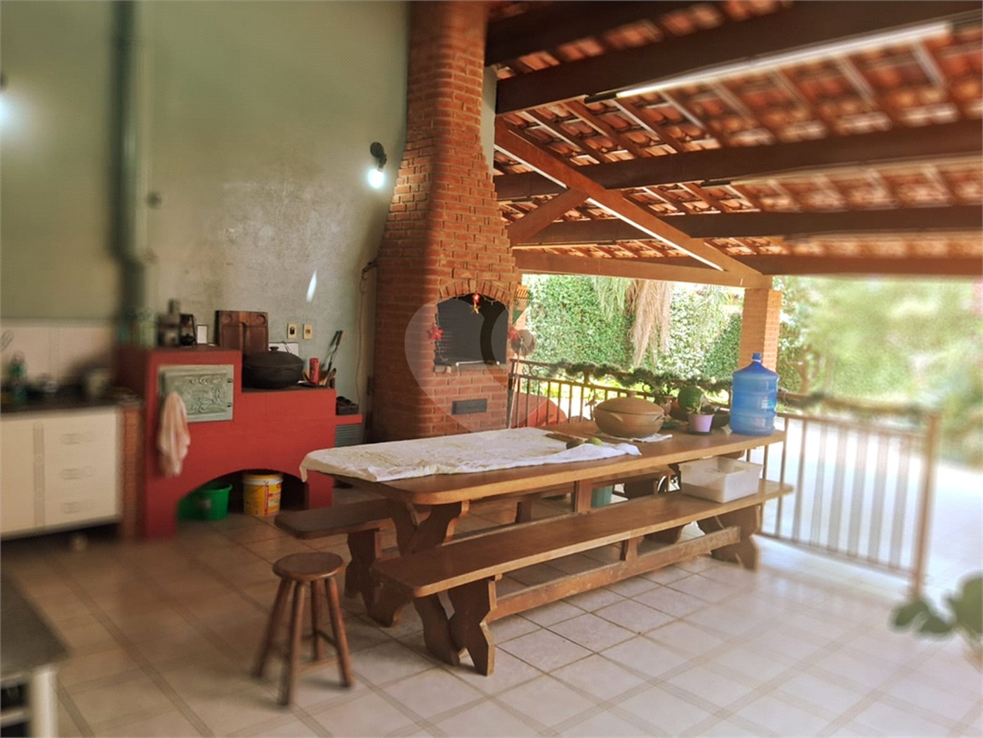 Casa à venda com 3 quartos, sendo 1 suíte, no condomínio Acmti - Colinas do Mosteiro, Terras de Itaici e Recanto dos Pássaros, Indaiatuba - SP