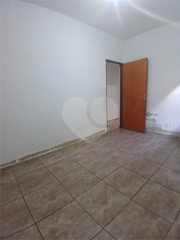 Casa à venda com 2 quartos em Jardim das Palmeiras, Atibaia, SP