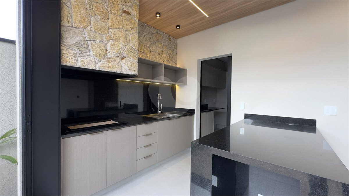 Casa à venda com 3 suítes no condomínio Jardim Residencial Dona Maria Candida, Indaiatuba - SP