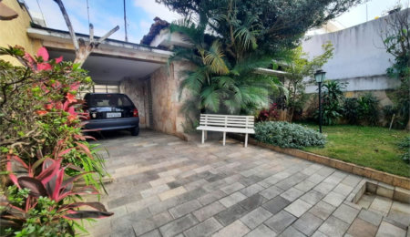 Sobrado à venda com 3 quartos, sendo 1 suíte,  em Vila Medeiros, São Paulo, SP