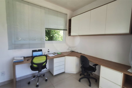Casa à venda com 4 quartos, sendo 3 suítes,  no condomínio Fazenda Alta Vista, Salto de Pirapora - SP