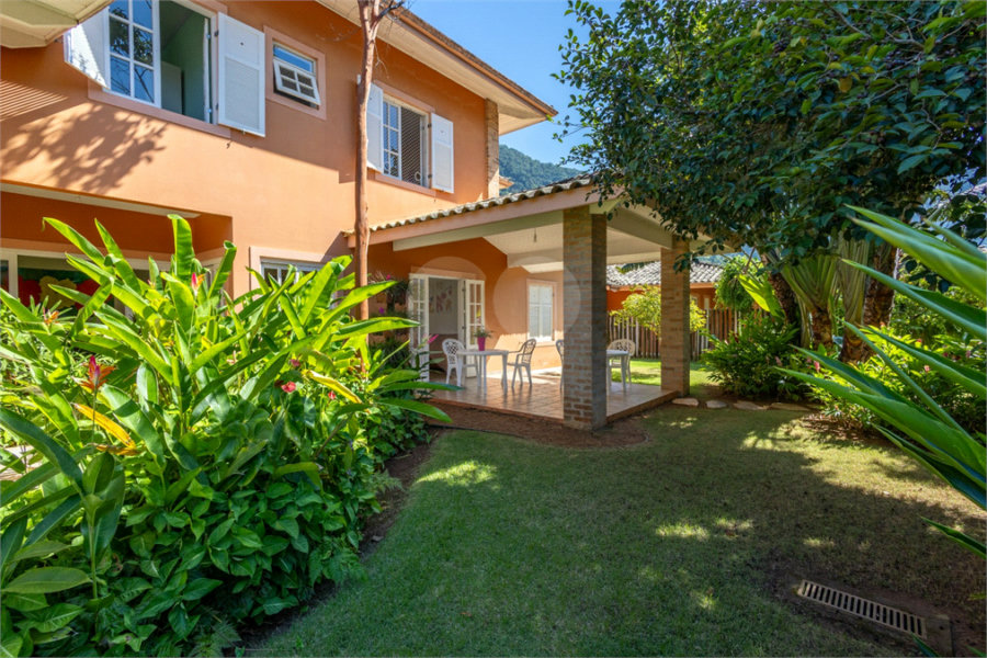 Casa à venda com 6 quartos, sendo 4 suítes, em Barequeçaba, São Sebastião, SP