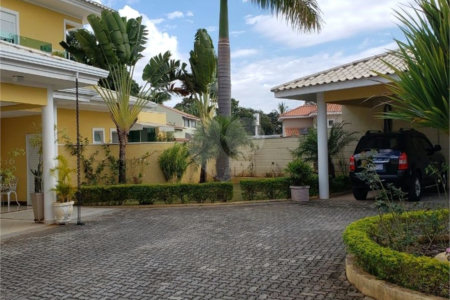 Casa à venda com 4 suítes no condomínio Aldeia da Serrinha, Sorocaba - SP