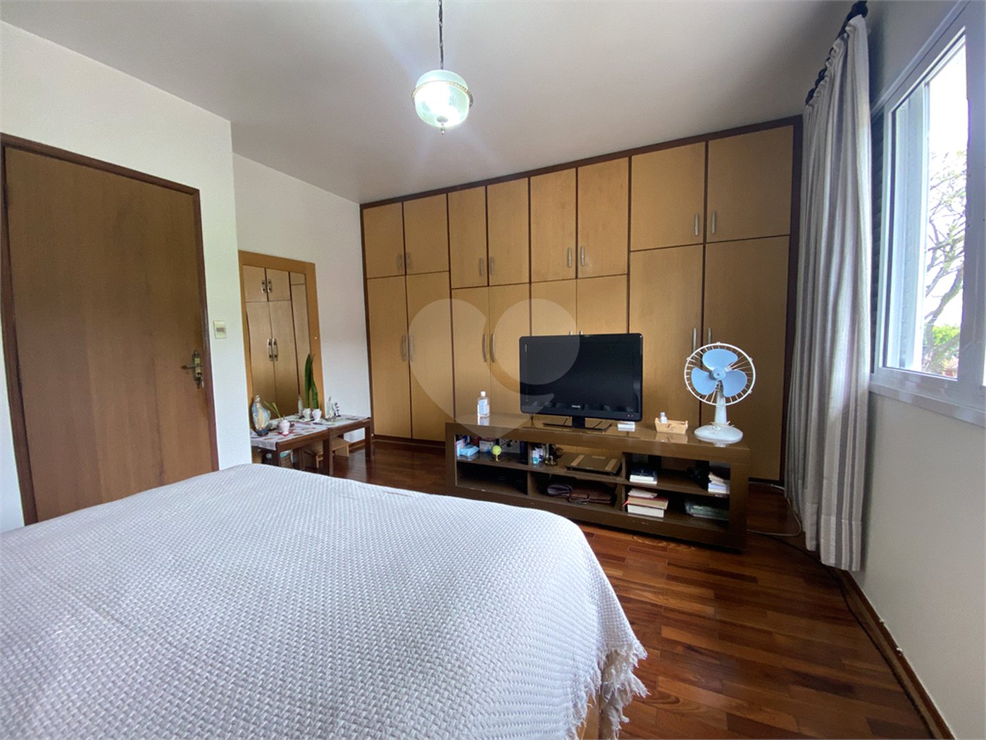 Sobrado à venda com 3 quartos, sendo 1 suíte,  em Vila Nivi, São Paulo, SP