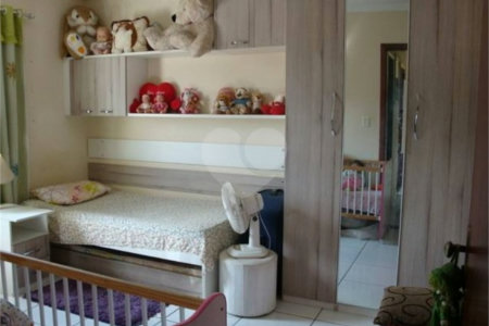 Sobrado à venda com 3 quartos, sendo 1 suíte, em Vila Santa Terezinha (zona Norte), São Paulo, SP