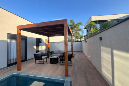 Casa à venda com 4 suítes no condomínio Alphaville Nova Esplanada 4, Votorantim - SP