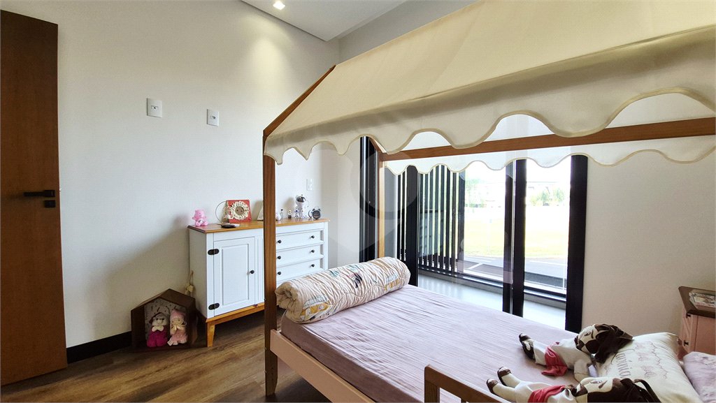 Casa à venda com 3 quartos, sendo 1 suíte, no condomínio Portal da Mata Rp, Ribeirão Preto - SP