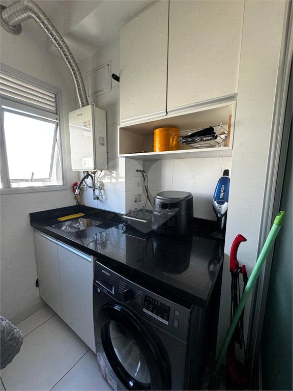Apartamento à venda com 3 quartos, sendo 1 suíte, em Parque Reboucas, São Paulo, SP