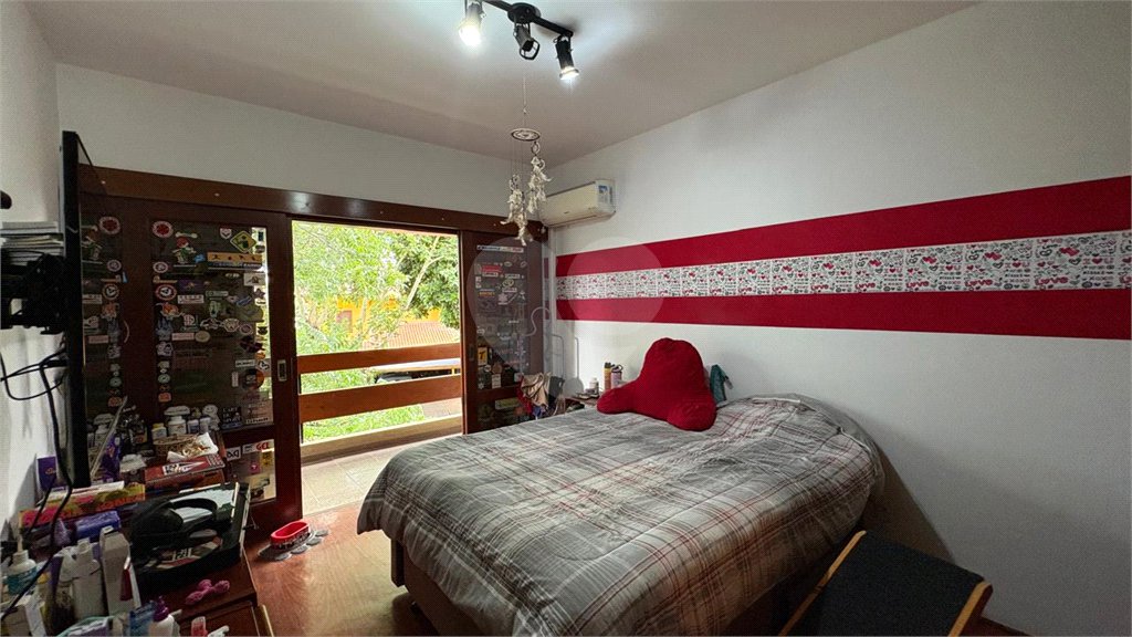 Casa à venda com 5 quartos, sendo 2 suítes,  no condomínio Village D'avignon, Sorocaba - SP