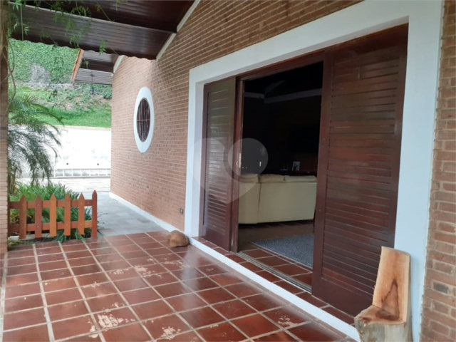 Casa à venda com 8 quartos, sendo 2 suítes,  em Serra da Cantareira, Mairiporã, SP