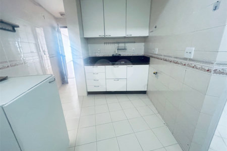 Apartamento à venda com 3 quartos, sendo 1 suíte, em Lagoa, Rio de Janeiro, RJ