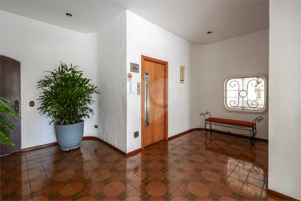 Apartamento à venda ou para alugar com 3 quartos, sendo 1 suíte,  em Granja Julieta, São Paulo, SP