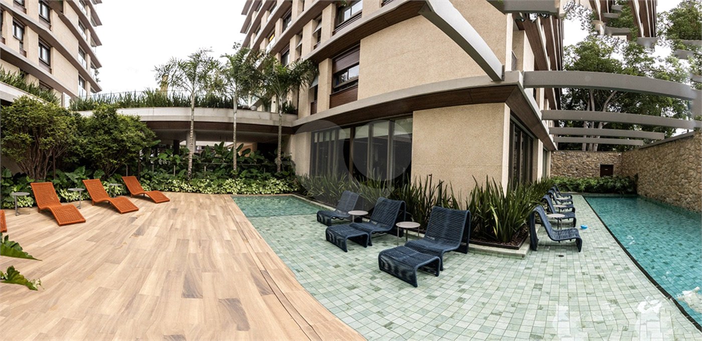 Cobertura à venda com 3 suítes em Jardim América, São Paulo, SP