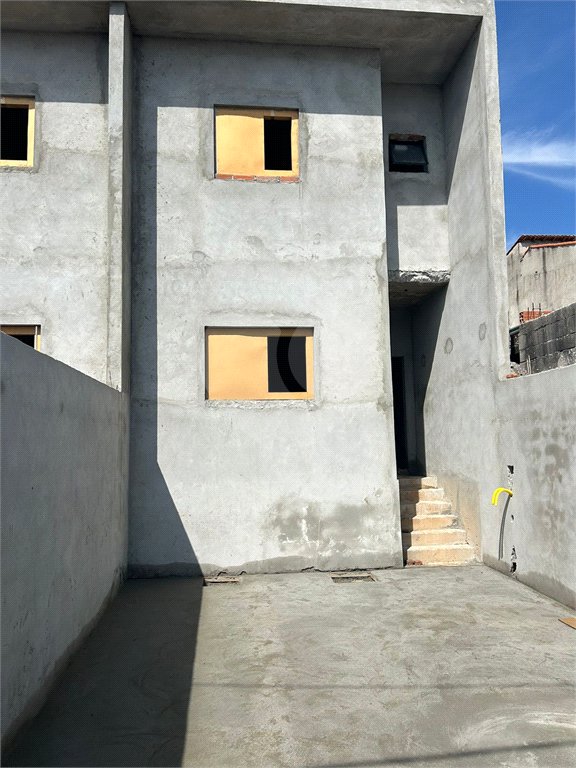 Sobrado à venda com 2 suítes, em Jardim Casa Branca, Suzano, SP