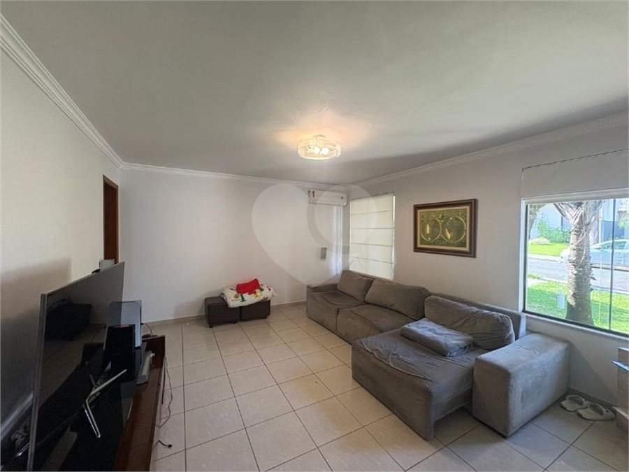 Casa à venda com 4 suítes no condomínio Granja Olga II, Sorocaba - SP