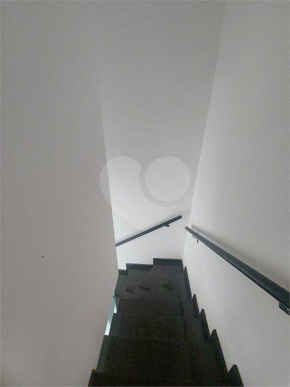 Sobrado à venda com 3 quartos, sendo 1 suíte, em Vila Carrão, São Paulo, SP