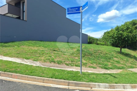 Terreno à venda com 1 suíte em Pinheirinho, Vinhedo, SP