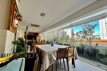 Apartamento à venda com 3 suítes em Cidade Monções, São Paulo, SP