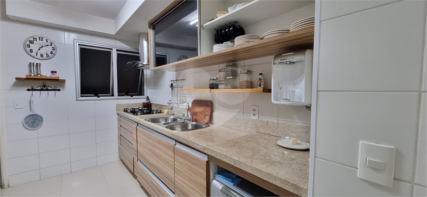 Apartamento à venda com 3 suítes em Jardim Londrina, São Paulo, SP