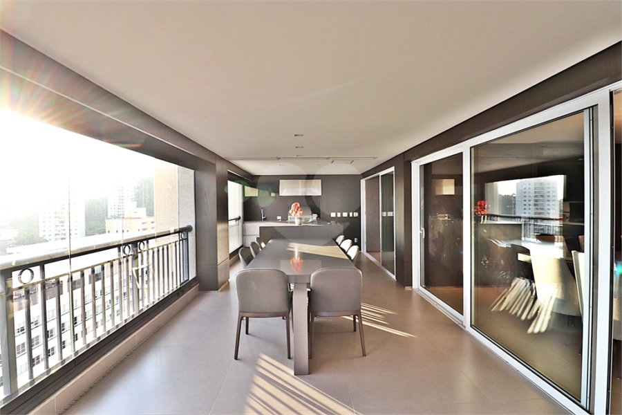 Apartamento à venda com 3 suítes em Santana, São Paulo, SP