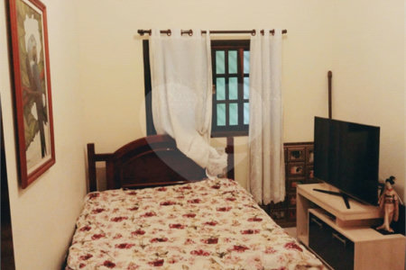 Casa à venda com 6 quartos, sendo 1 suíte,  em Mogi Moderno, Mogi das Cruzes, SP