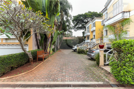 Casa à venda com 4 suítes no condomínio Residencial Courtyard Village, São Paulo - SP