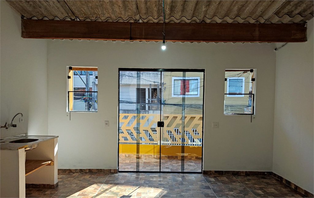 Casa à venda ou para alugar com 6 quartos, sendo 3 suítes,  em Jardim Vila Rica, São Paulo, SP